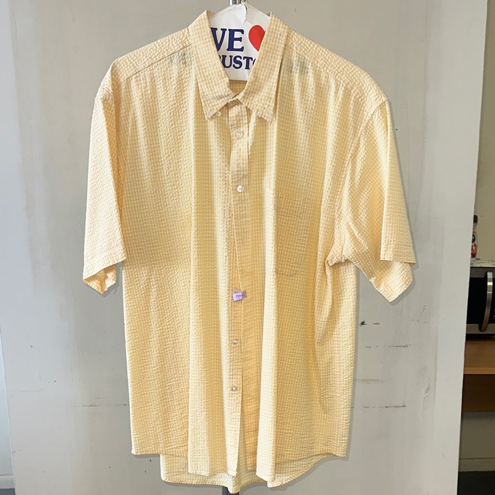 Izod Men's Light Yellow Checkered Button Down Shirt